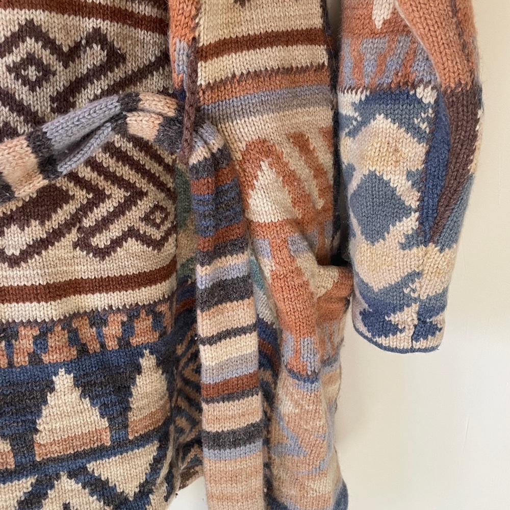 Multicolor Patterned Women's Sweater (Ralph Lauren?) No Tags, size Med/Lg - Picture 10 of 13